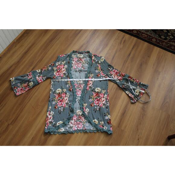 Women's Size Large Staccato Cardigan Lace border area sides Roses BOHO - Picture 5 of 8